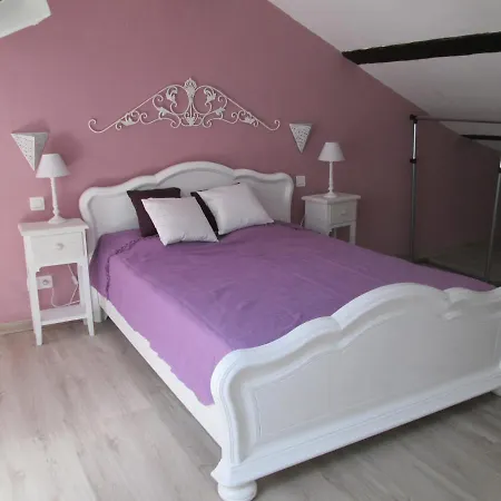 Lou Quinsou Vendu Bed & Breakfast 3*
